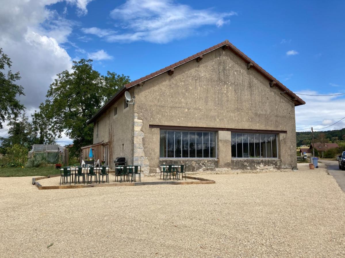 La Chambre Du Tonneau Montigny-sur-l'Ain Dış mekan fotoğraf